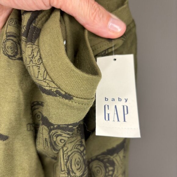 BABY GAP NEW Long Sleeve Tee Boys 3T Green Tractor Dump Truck Crew Neck - Picture 4 of 5